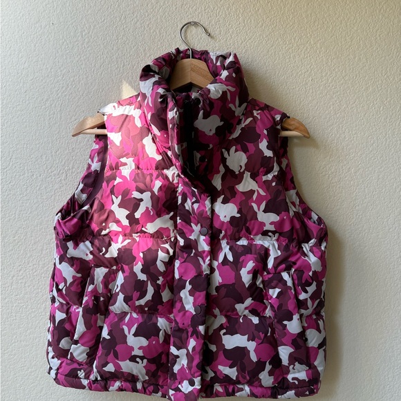Lululemon Puffy Vest – Size 2 – Pink/Berry Camo Print - Picture 4 of 10